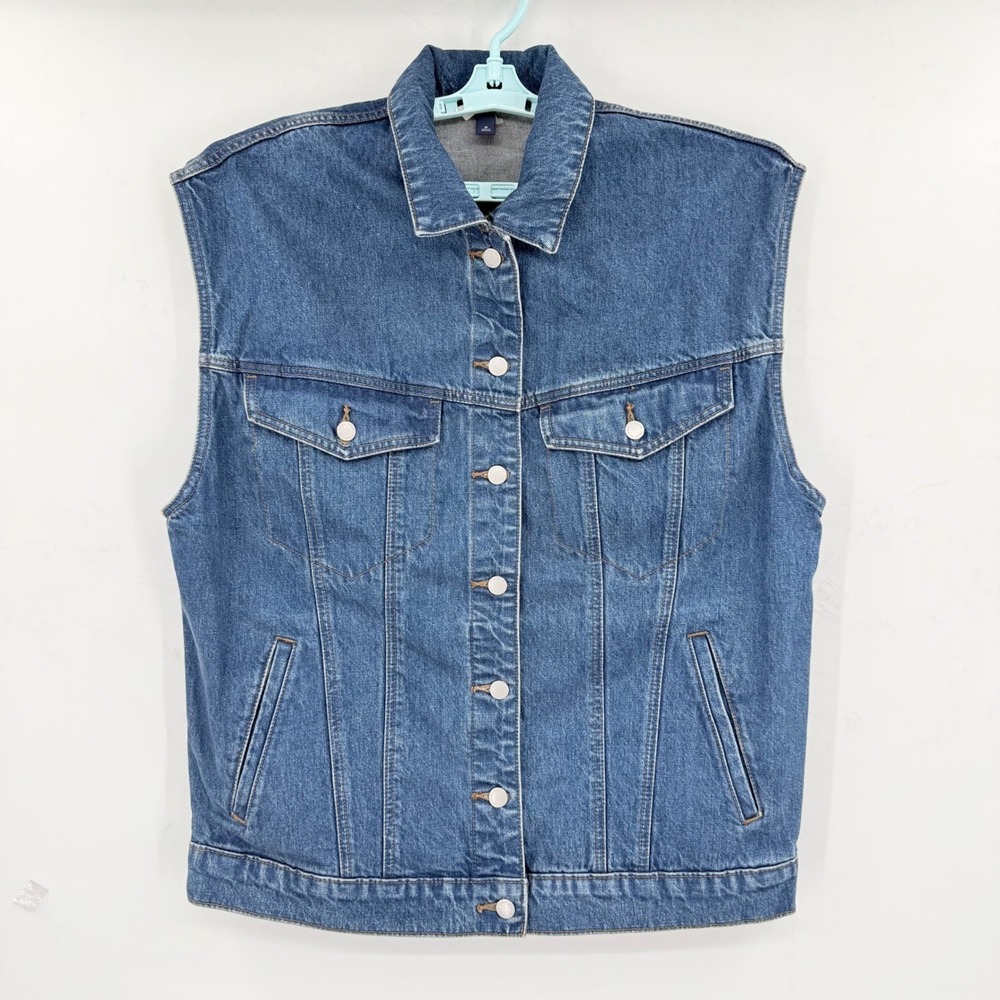 Universal Thread Women's Denim Trucker Vest Size M Sleeveless 100% Cotton NWOT